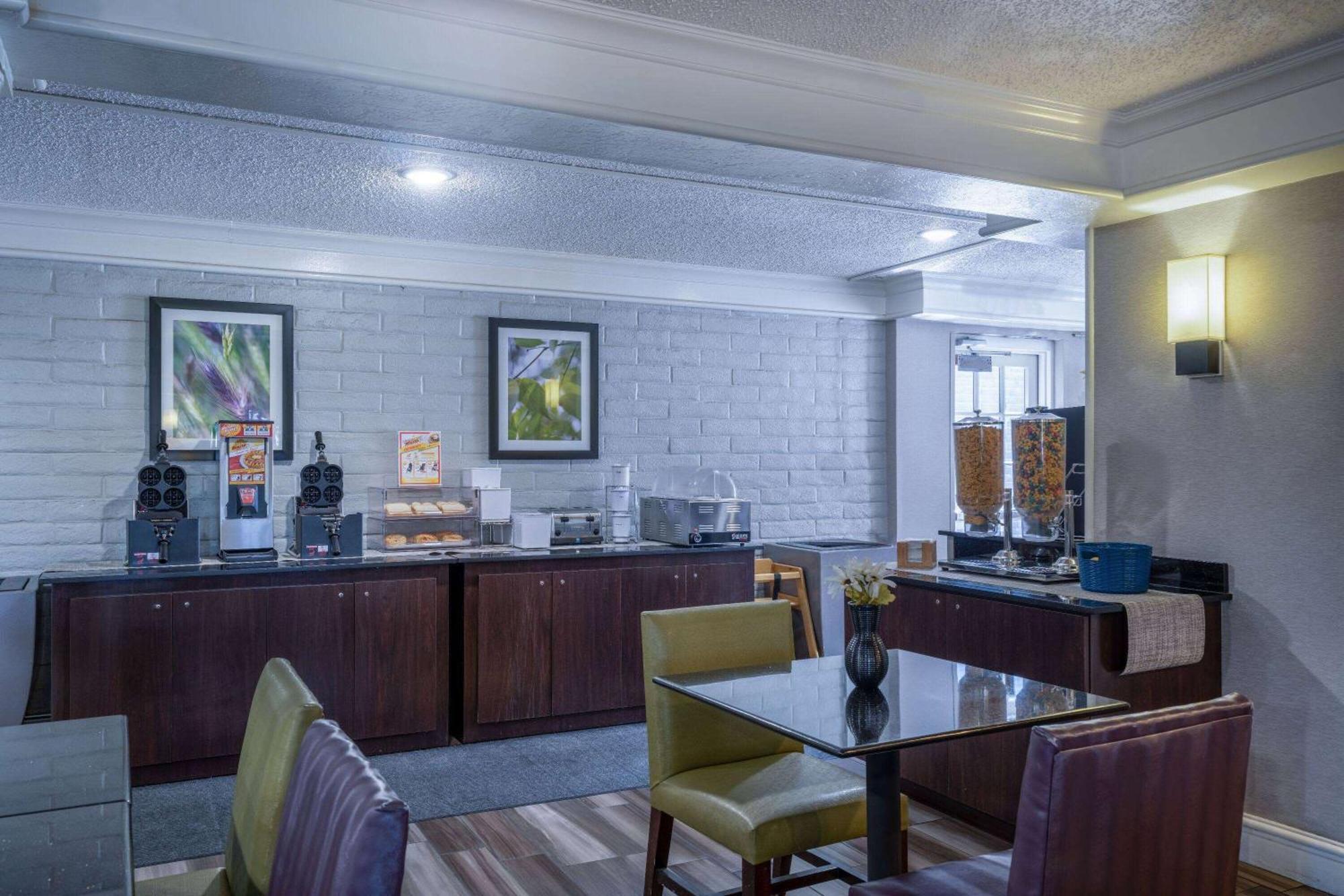La Quinta Inn By Wyndham Sacramento North Carmichael Extérieur photo